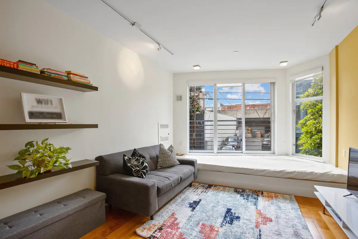 MossMoss: SOMA SF Sunny 1 Bedroom Furnished Condominium for Rental